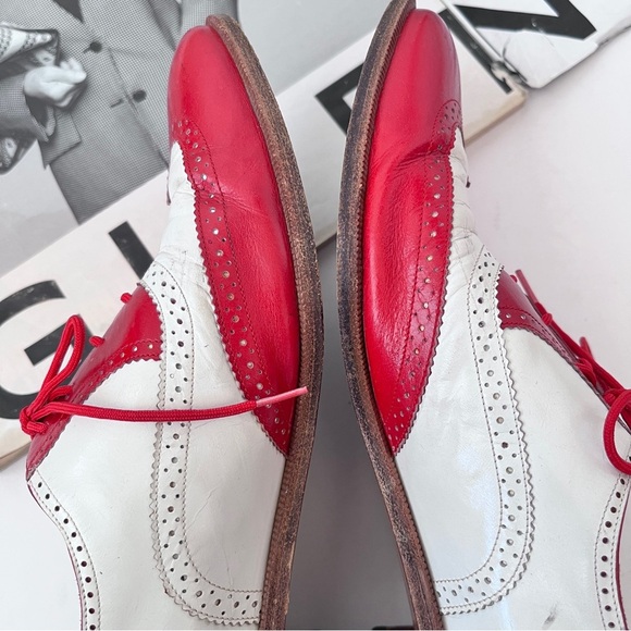 Women’s Salvatore Ferragamo Two-tone Brogue Oxford Shoes Size 8 AA - Picture 9 of 13